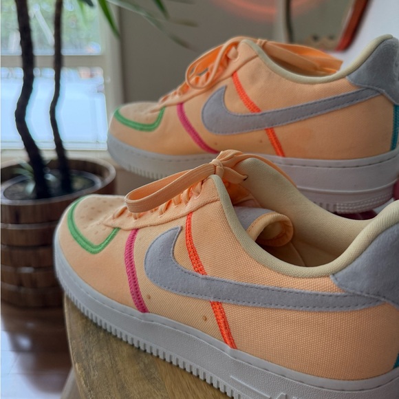Nike Air Force 1 LX-Melon Tint - Picture 6 of 9